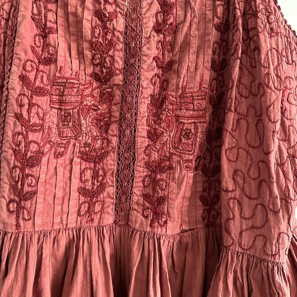 Boho dress embroidered in chest. Sleeveless. Cotton fabric - Picture 3 of 8